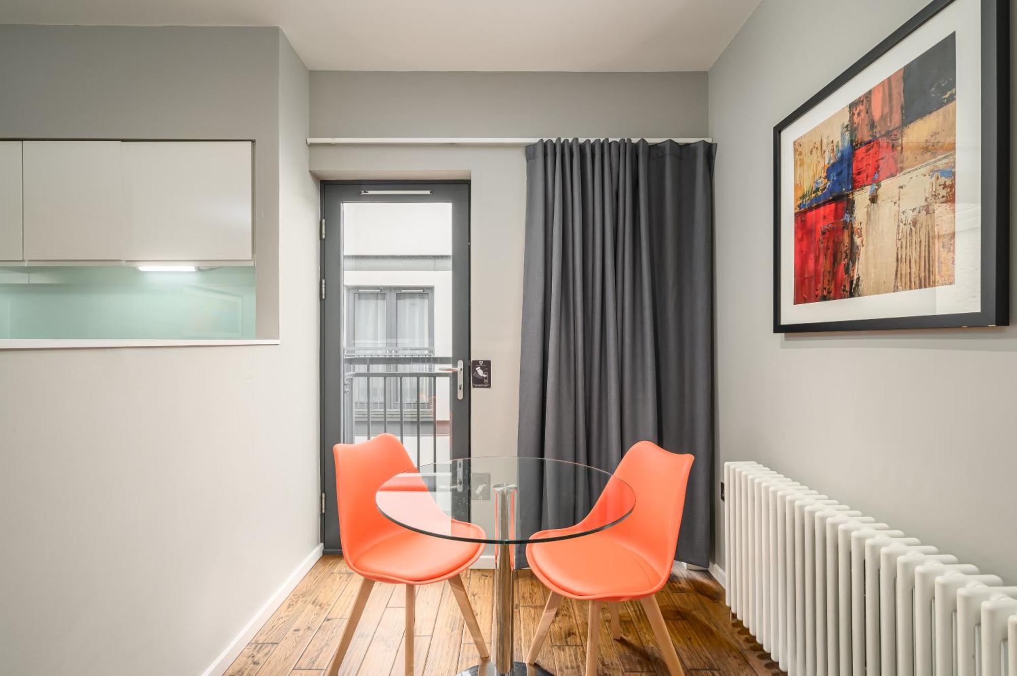 Destiny Scotland -The Malt House Apartments Эдинбург Экстерьер фото