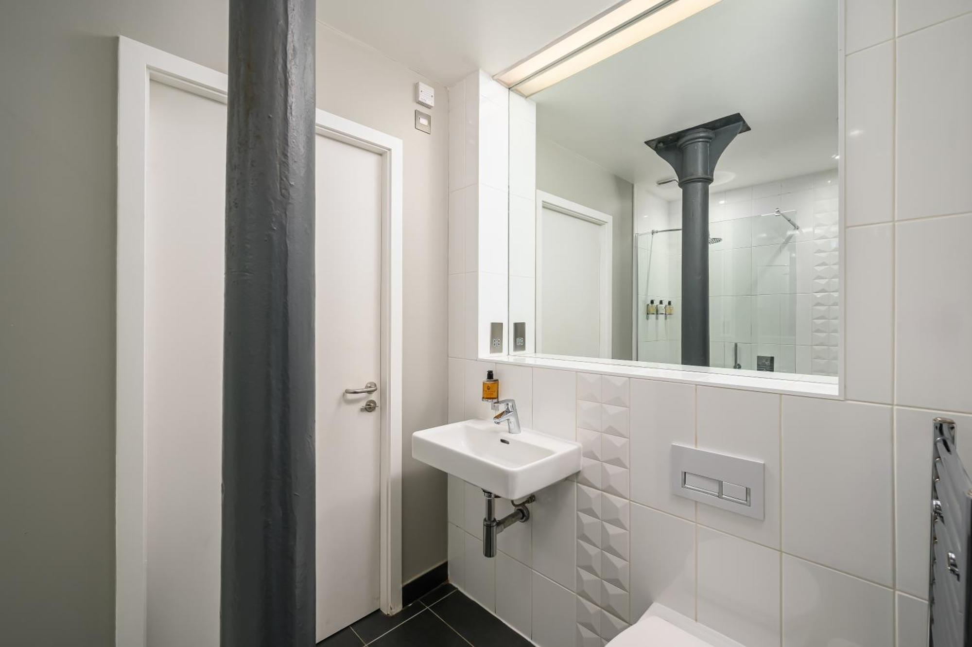 Destiny Scotland -The Malt House Apartments Эдинбург Экстерьер фото